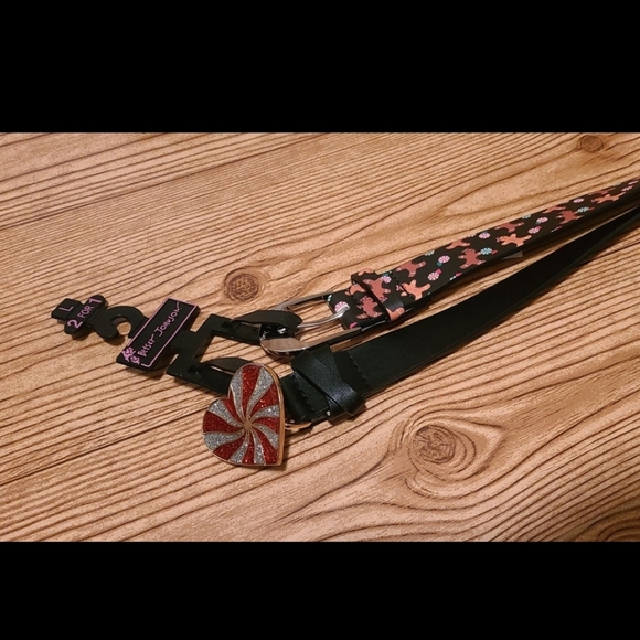 Betsey Johnson Set of 2 Holiday Belts Women Gingerbread Heart Mint - Picture 7 of 7